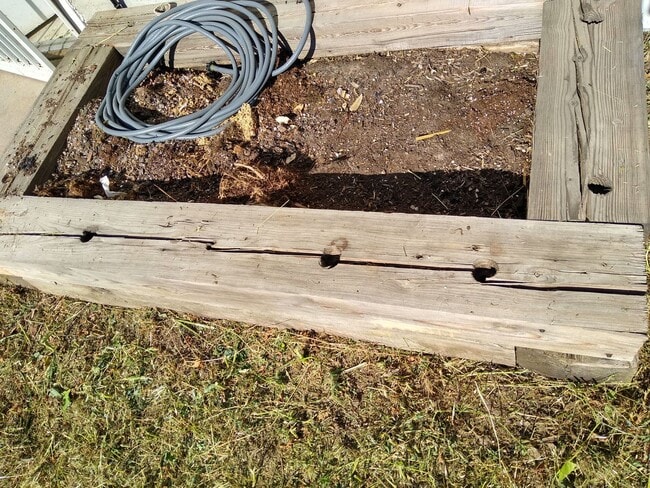 Building Photo - DU Charming 1920's Bungalow 2 Beds 1 Bath  Available Now