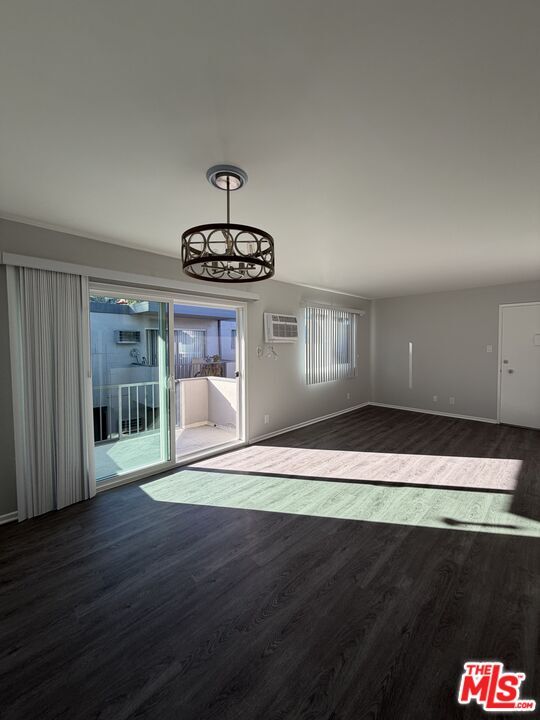 Building Photo - 5730 Yolanda Ave