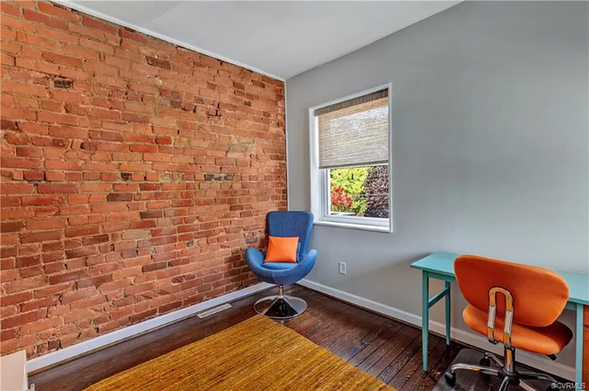 Building Photo - 118 N Lombardy St