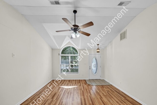 Building Photo - 137 Angel Falls Dr