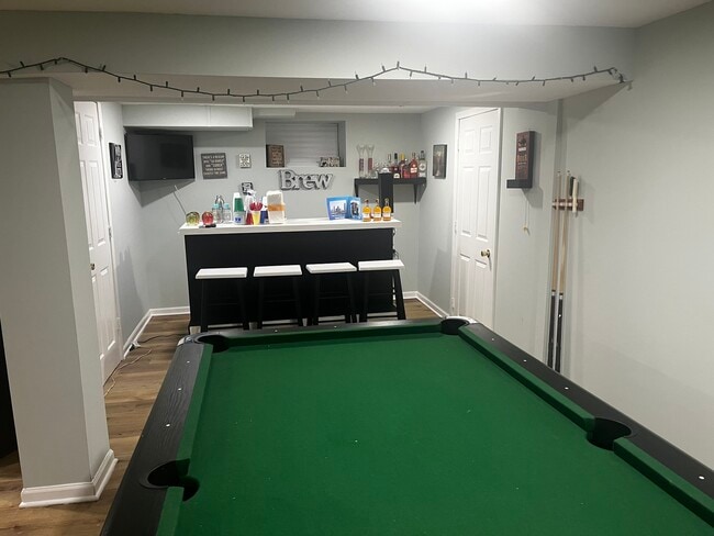 Building Photo - 13622 S School St