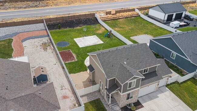 Building Photo - 247 W Box Creek Dr