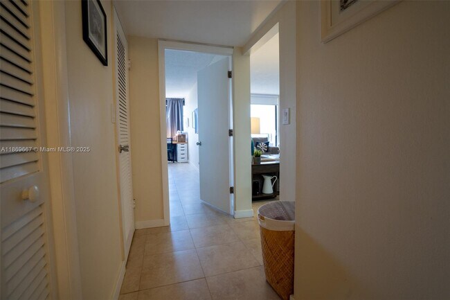 Building Photo - 500 Three Islands Boulevard