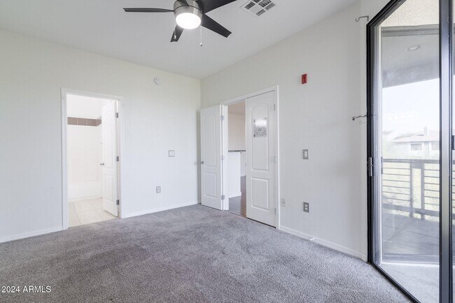 Building Photo - 6900 E Princess Dr