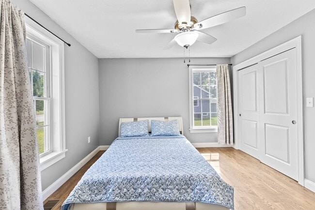 Building Photo - 21 Pasture Brook Rd