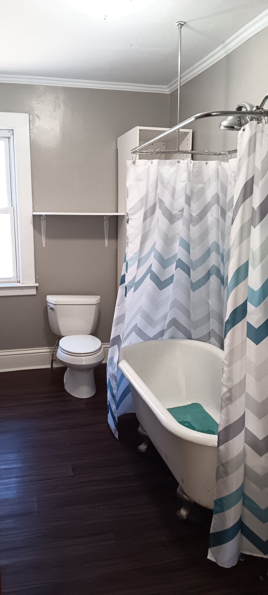 bathroom - 307 Church St