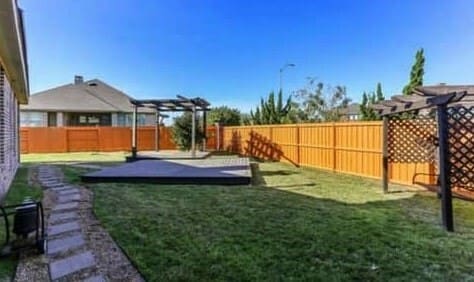 Building Photo - 16839 Kilgarth Dr