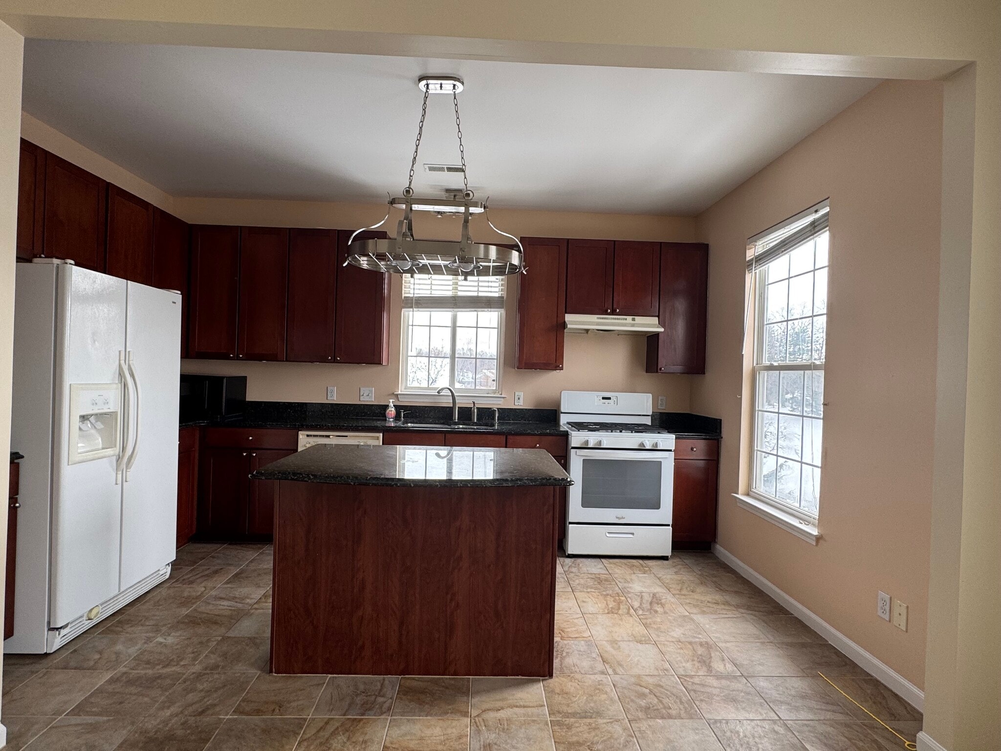 Building Photo - 1220 Alameda Blvd