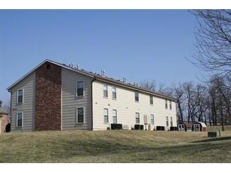Building Photo - 1324-1334 N Ridge Pky