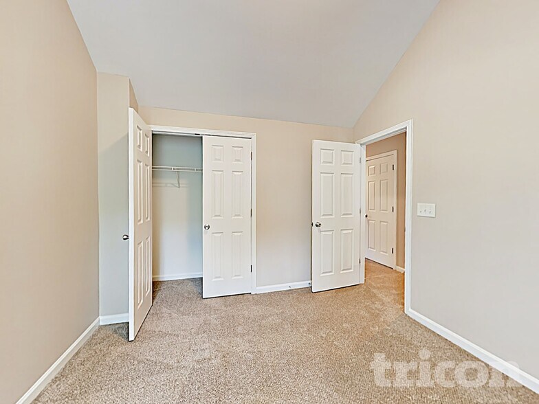 Building Photo - 2303 Cilantro Way