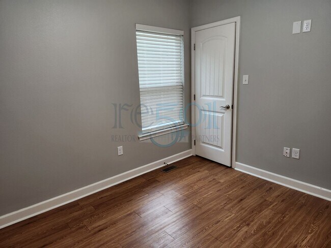 Building Photo - Gorgeous Find In West Little Rock! Reduced...