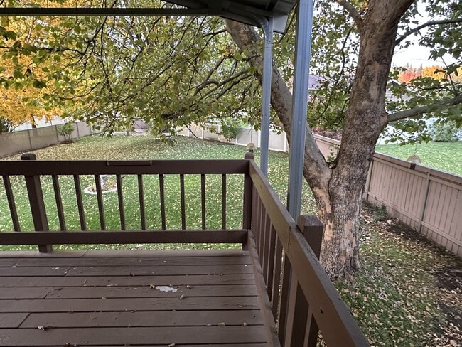 Building Photo - 9206 N Londale Dr