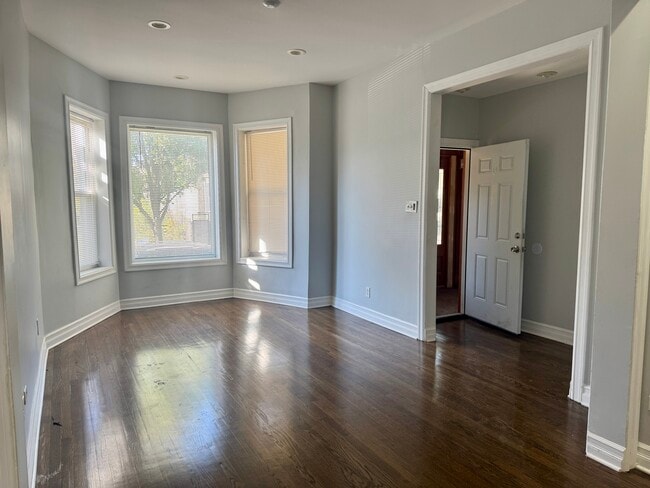 Building Photo - 1651 S Drake Ave