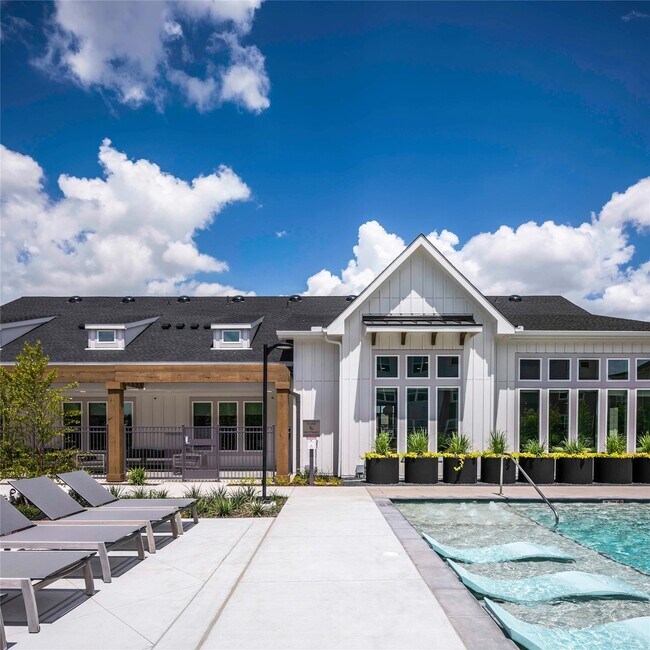 Building Photo - 13958 Cottingham Rd