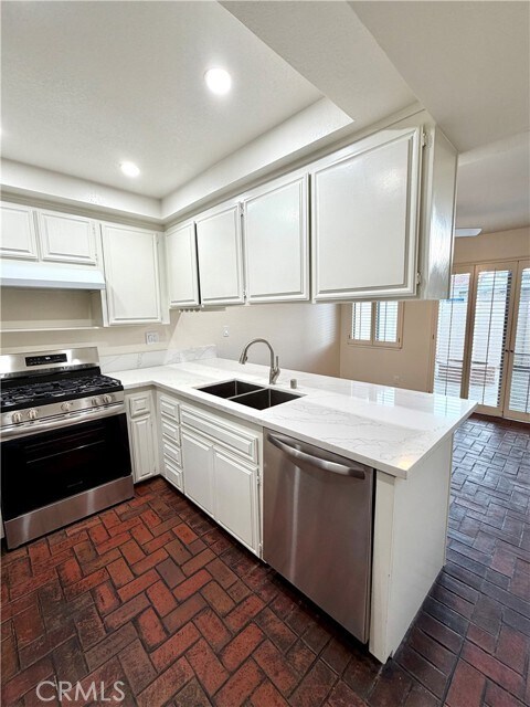 Building Photo - 1718 Chattanooga Ct