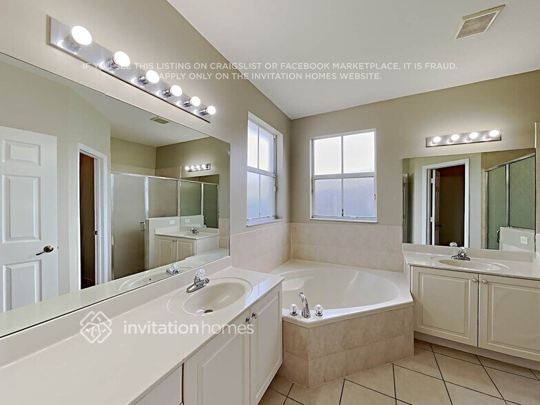 Building Photo - 11762 SW 152nd Path
