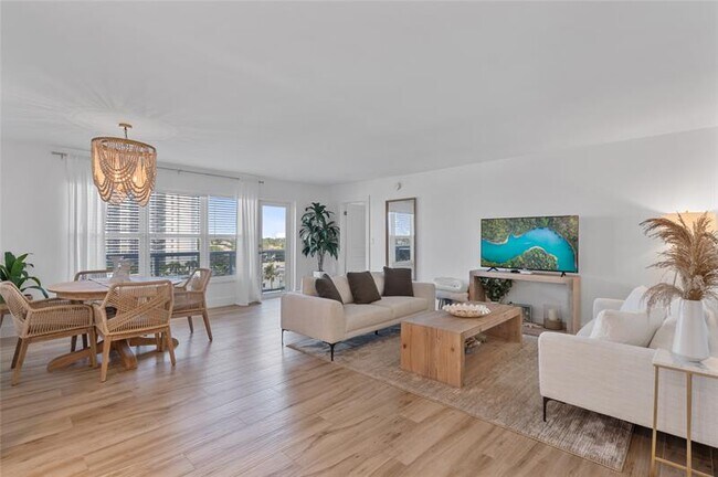 Building Photo - 3500 Galt Ocean Dr