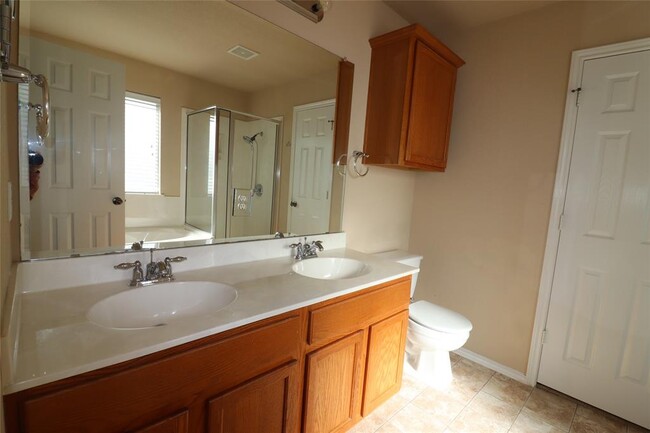 Building Photo - 1012 Gentry Dr