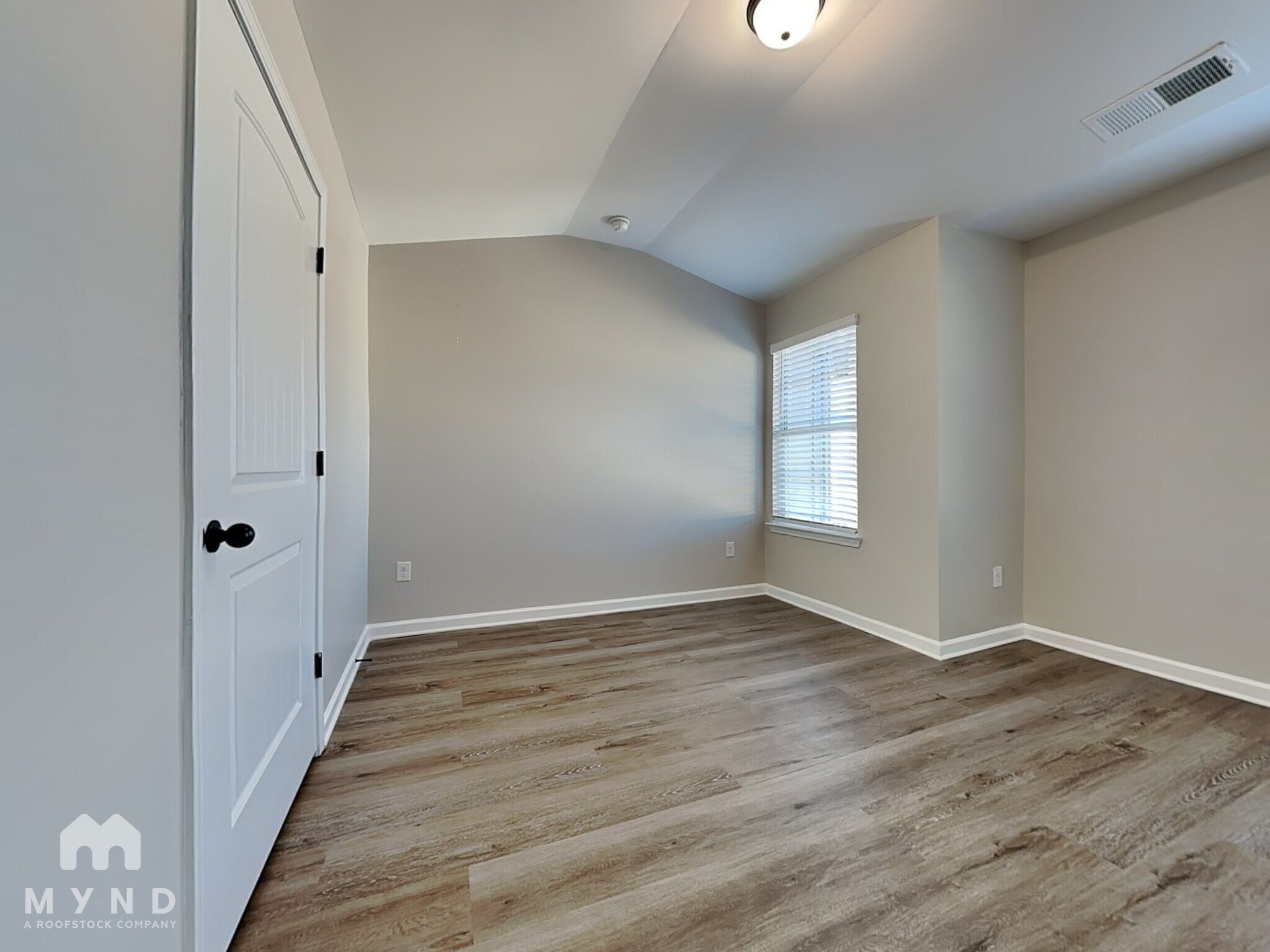 Building Photo - 409 Atlas Ct