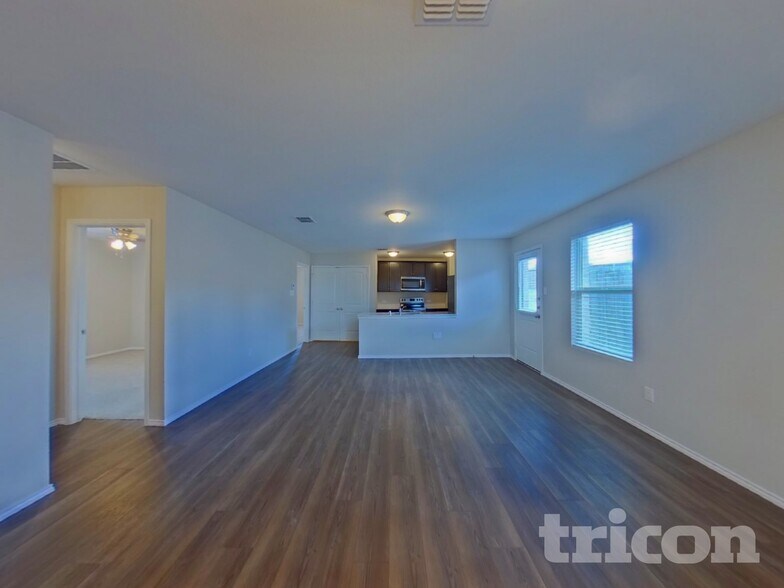 Building Photo - 6028 Parkview Hills Ln