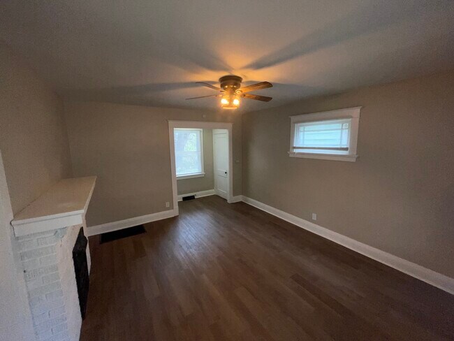 Building Photo - 2322 Upton Ave