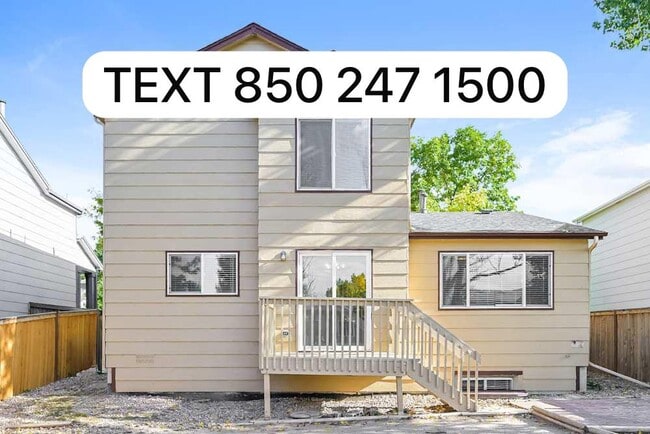 Building Photo - 3842 Primrose Ln