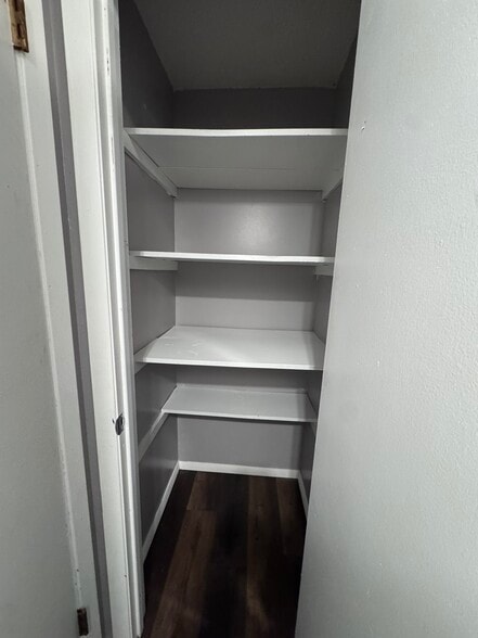 Main bath closet - 205 S Forester Dr