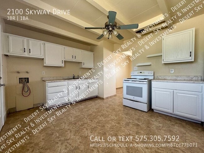 Building Photo - 2100 Skyway Dr