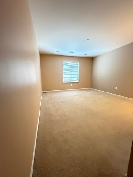 Building Photo - 31576 Orchard Crk