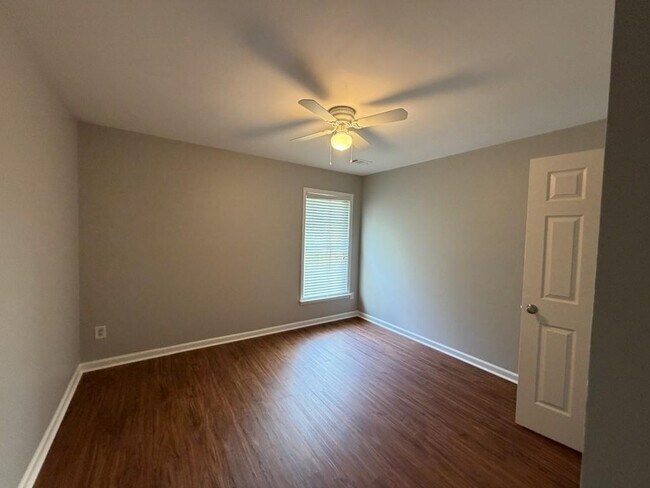 Building Photo - 13230 Marrywood Dr