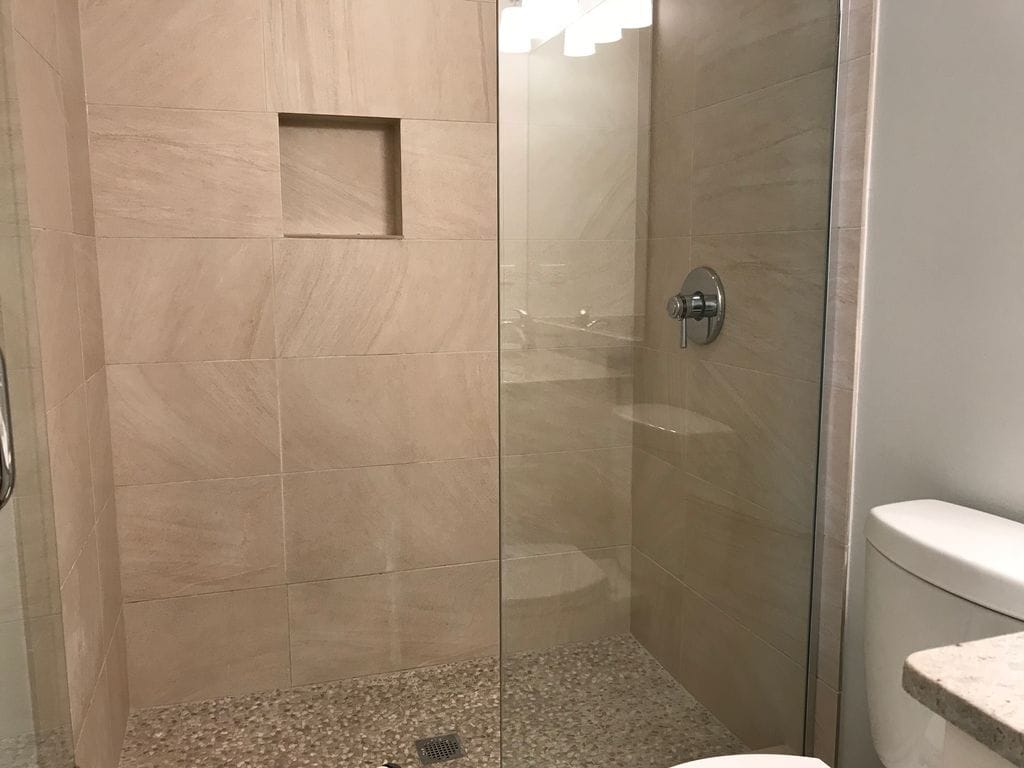 Building Photo - 1609 W Warren Blvd