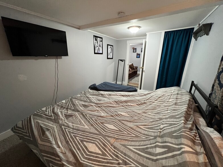 Bedroom 1 - 62 Pudding Hill Rd