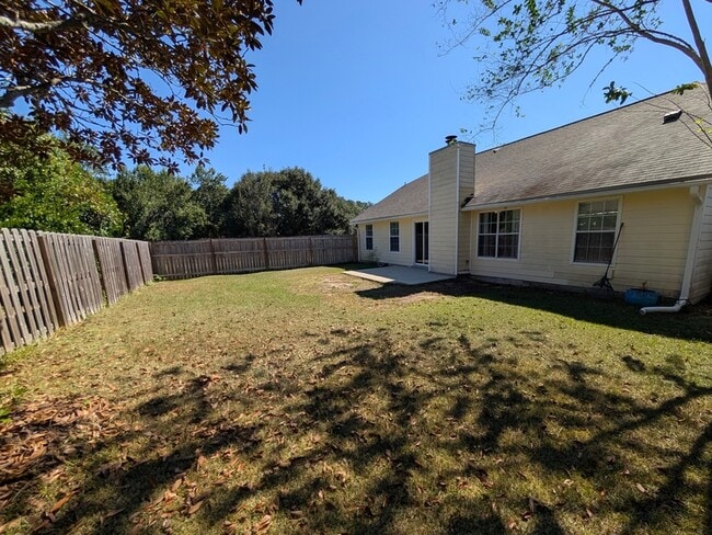 Building Photo - 192 Sugar Plum Dr