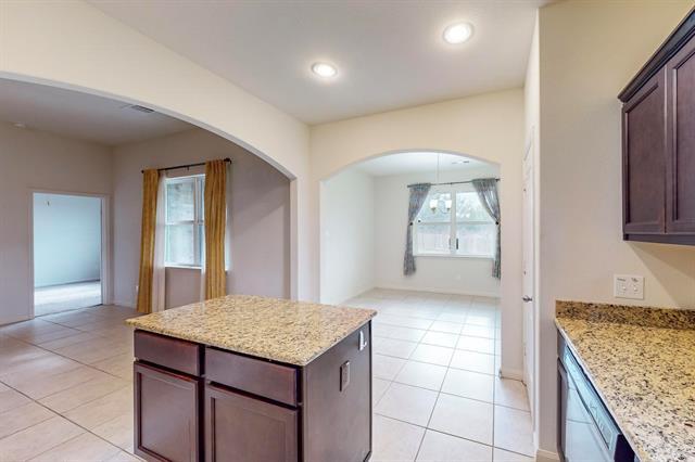 Building Photo - 10 Kramer Ct