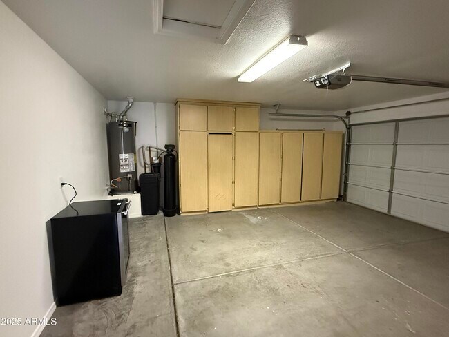 Building Photo - 12732 S 175th Dr