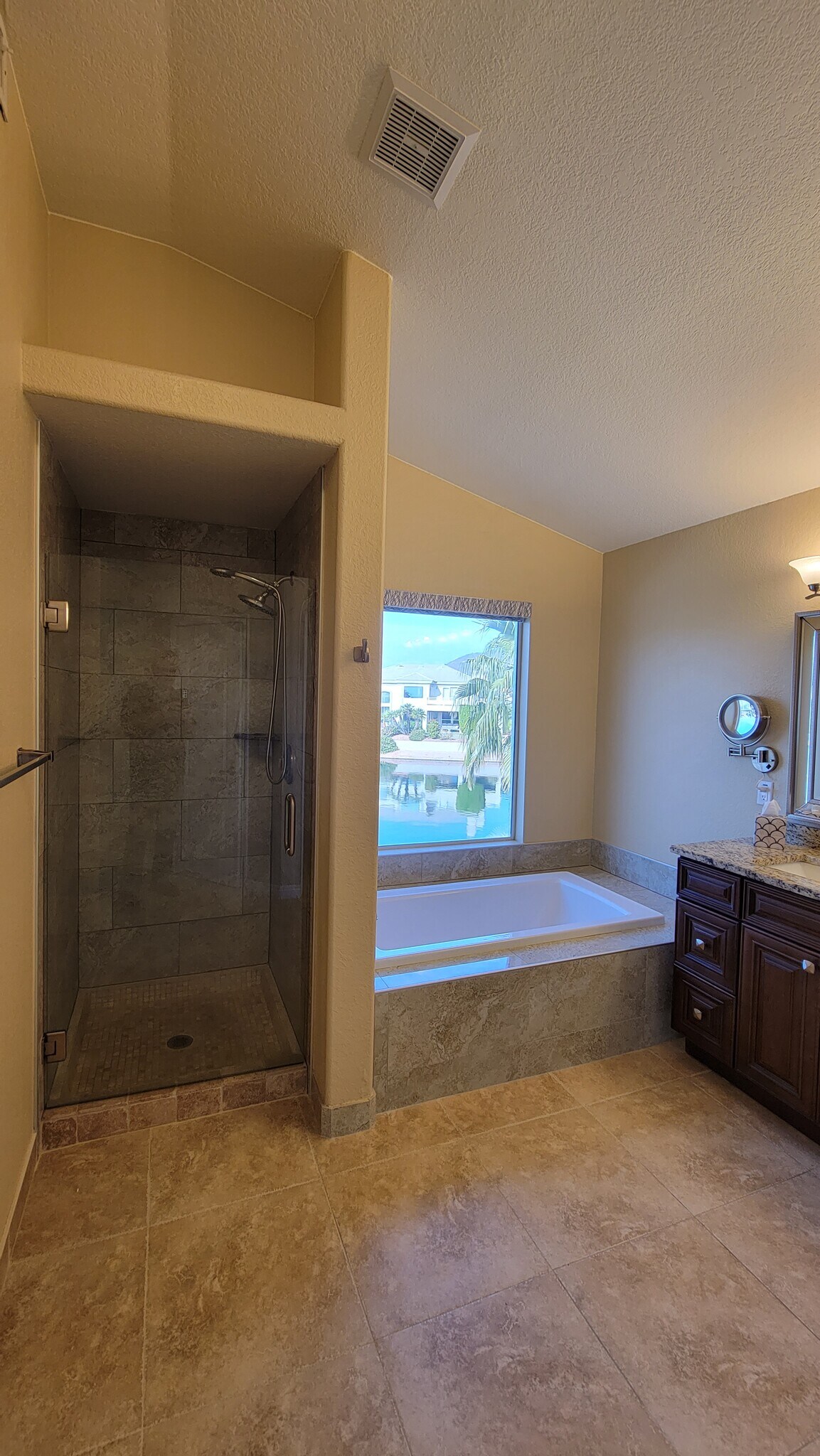 Building Photo - 5660 W Abraham Ln