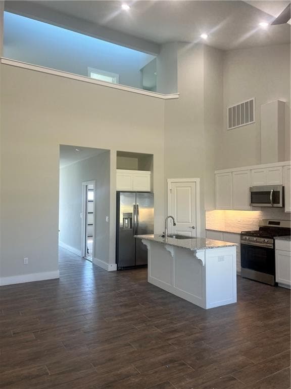 Building Photo - 461 Azurite Rd