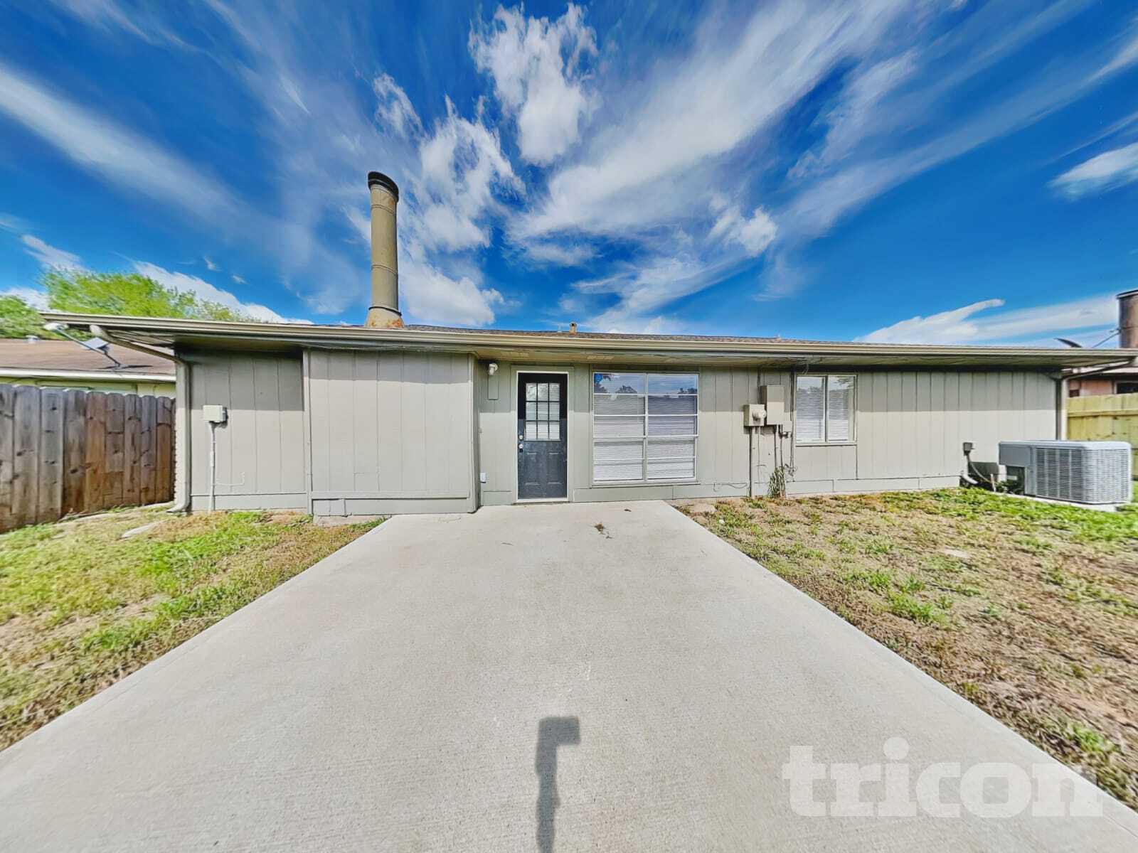 Building Photo - 6826 Blue Ridge Dr