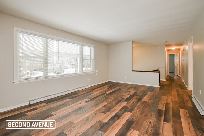 Building Photo - 150 La Ray Dr