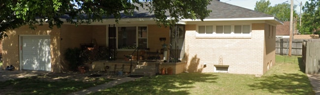 Primary Photo - 3 Bedroom, 1 Bathroom House with Attached ...