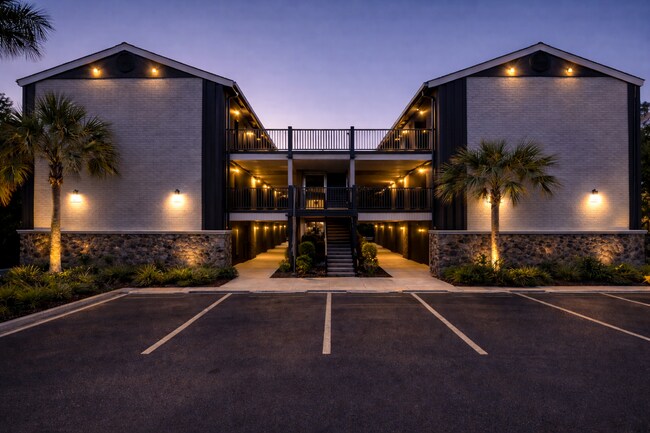 Building Photo - 928 Ferry Rd