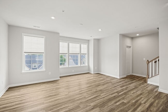 Building Photo - Gorgeous 3 Bedroom Townhome in Henrico!