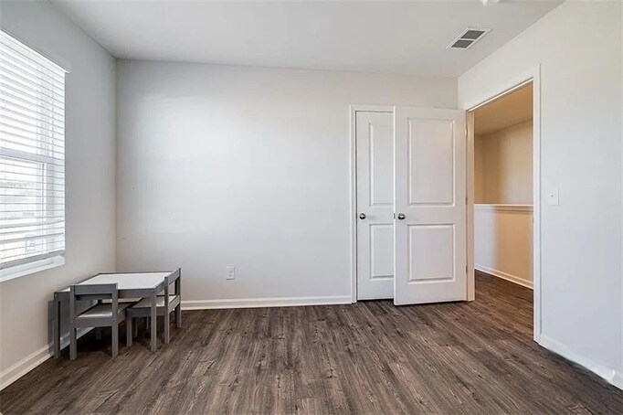 Building Photo - 248 Caribbean Village Dr