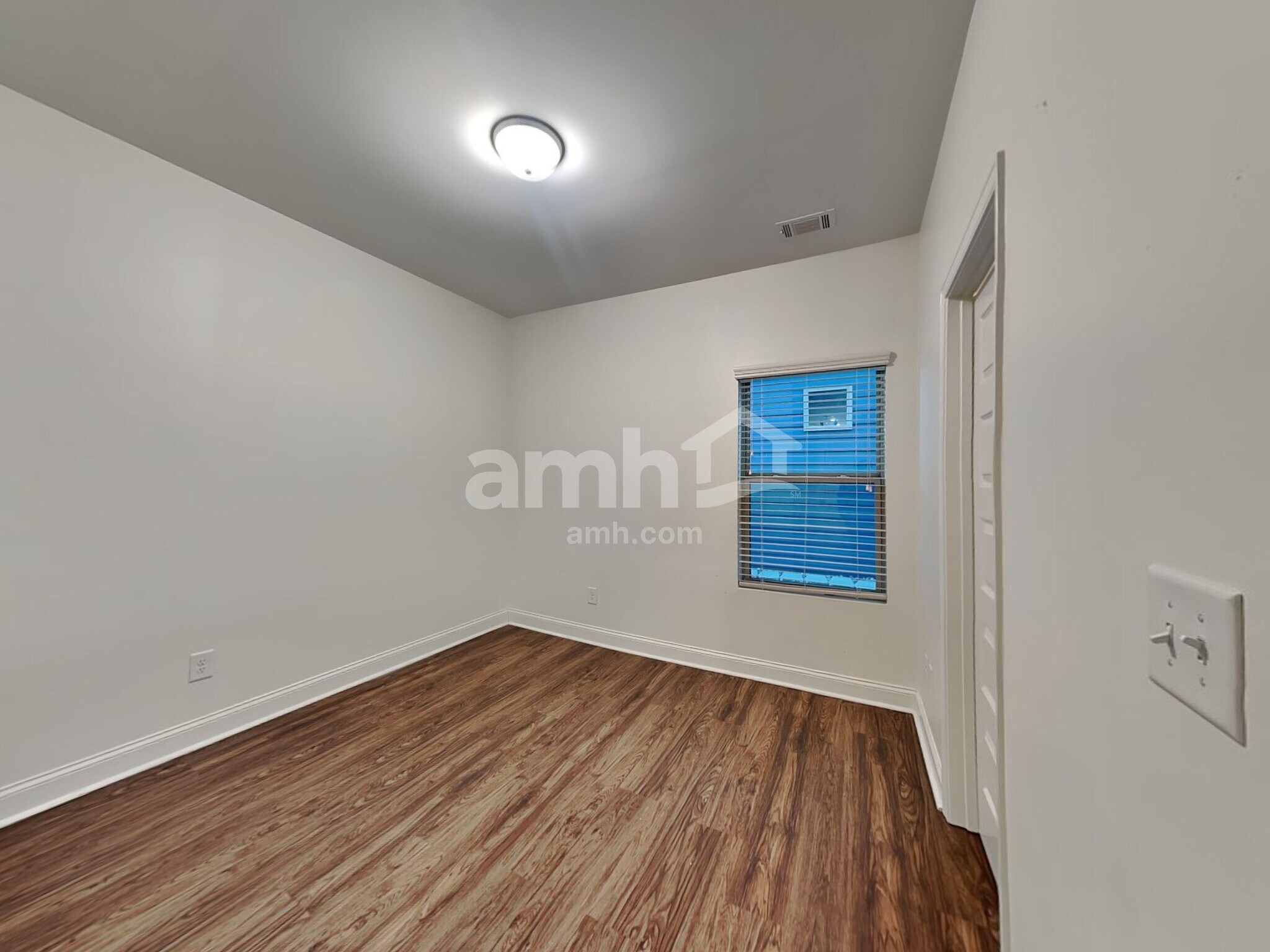 Building Photo - 460 Omnia Ridge Way