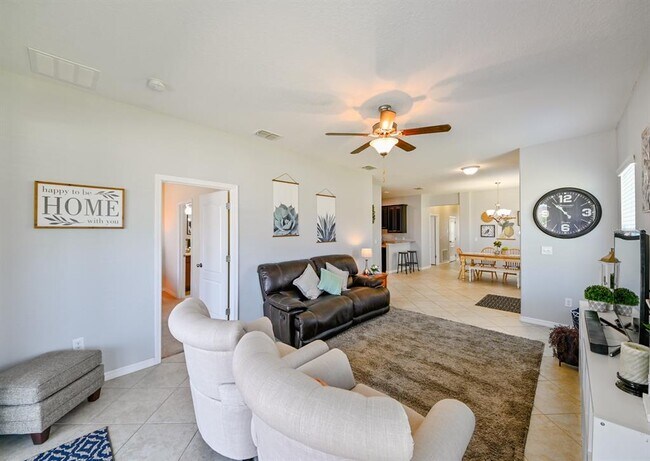 Building Photo - 13529 Crest Lake Dr
