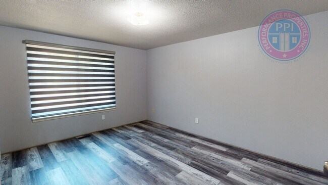 Building Photo - 11665 SW Sheffield Cir