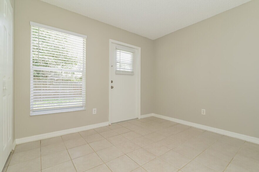 Building Photo - 305 Windford Ct