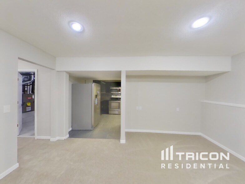 Building Photo - 6421 Limerick Dr