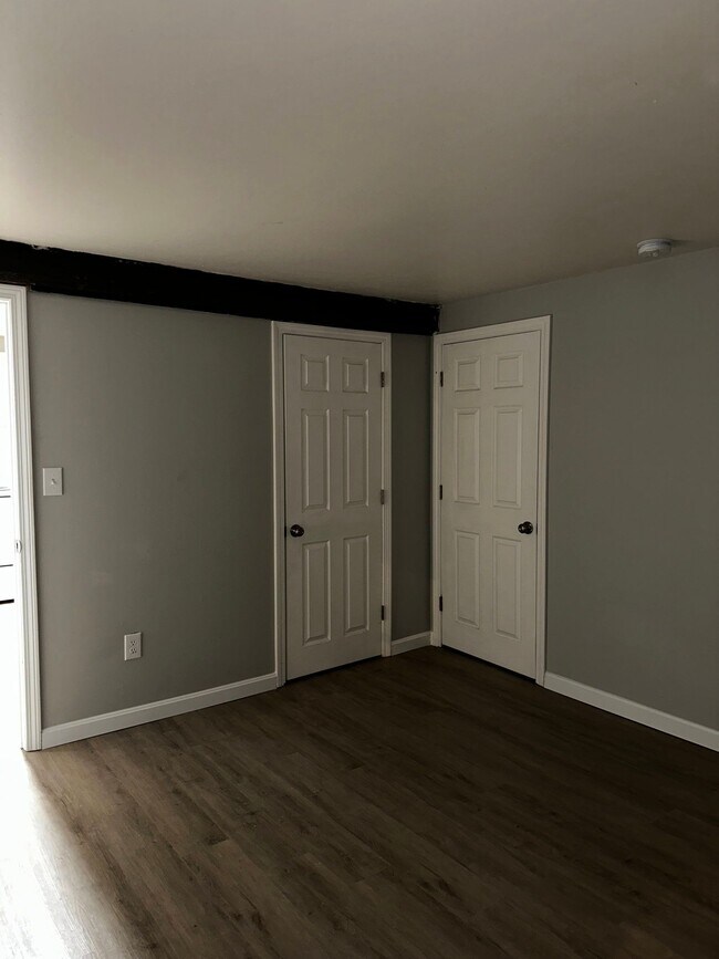 Building Photo - 54 Old Concord Turnpike