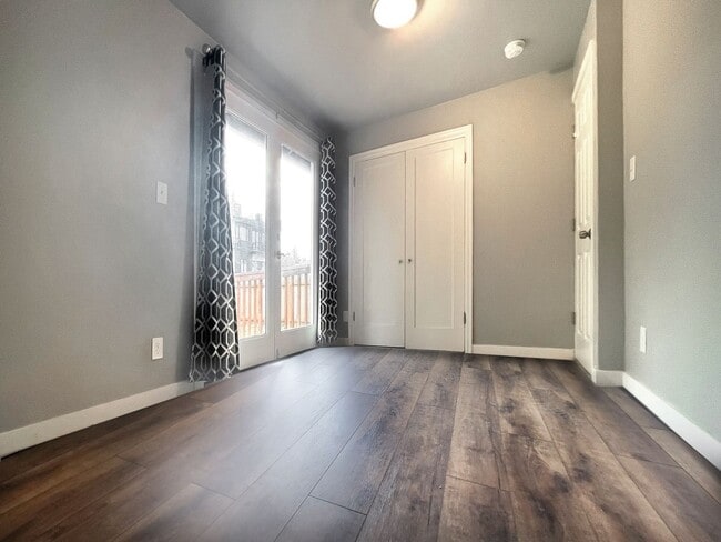 Building Photo - Coastal Charm Near Redondo Beach – 3BR/2.5...